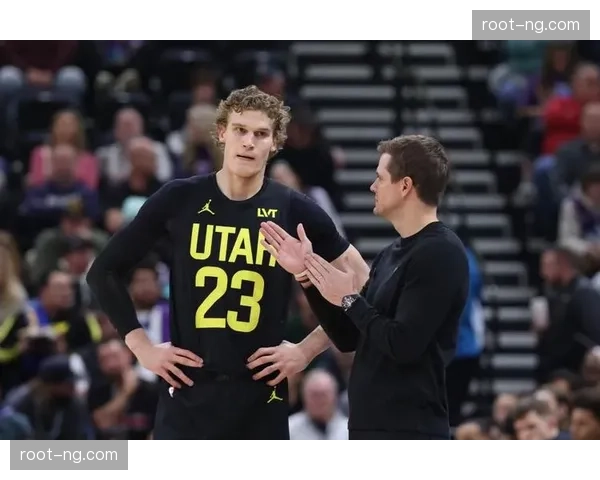 爵士组建马尔卡宁杰克逊凯斯勒三塔 防守效率有望提升 爵士组建马尔卡宁杰克逊凯斯勒三塔 防守效率有望提升